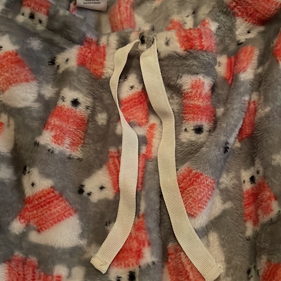 Fuzzy pajama pants with polar bear pattern. - Picture 2 of 3